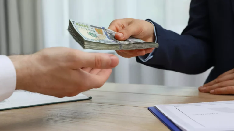 Upadłość konsumencka – kiedy warto ją rozważyć i jak wygląda postępowanie?